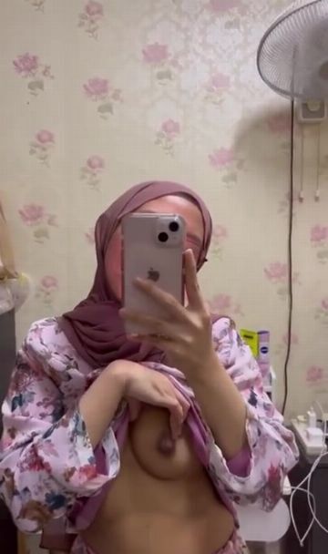 My gf send a videos for her friend