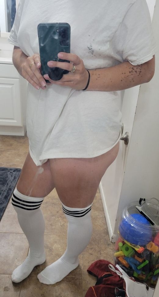 Just me and my tight asshole!!!