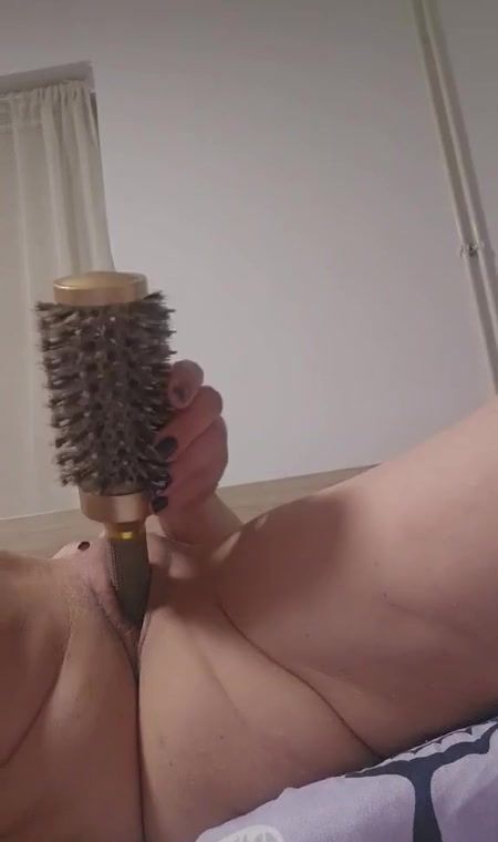 Hair brush  solo play