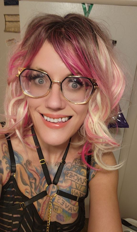 Who missed this meaty pussy 🥵